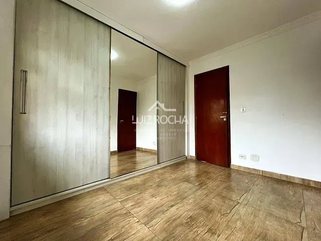 Casa com 161m² 3 quartos e 2 banheiros, à venda, no bairro Jardim Barbacena em Cotia