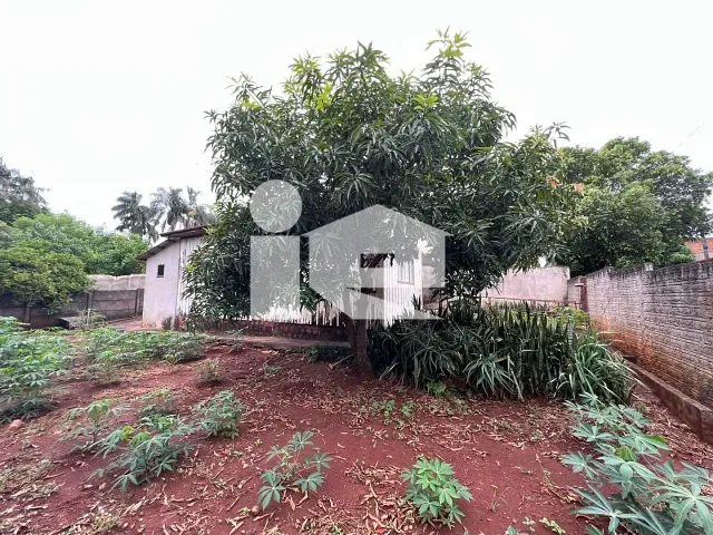 Casa com 315m², à venda, no bairro Centro em Rolândia