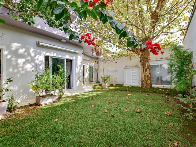 Casa com 360m² 3 quartos e 5 banheiros, à venda, no bairro Bacacheri em Curitiba