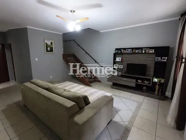Casa com 360m² 4 quartos e 3 banheiros, à venda, no bairro Bela Vista IV em Cosmópolis
