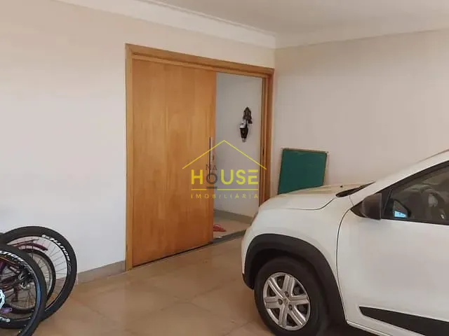 Casa com 250m² 3 quartos e 1 banheiro, à venda, no bairro Jardim Universitário em Votuporanga