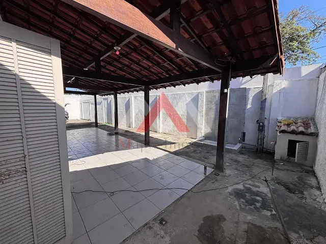 Casa com 360m² 3 quartos e 3 banheiros, para alugar, no bairro Piratininga em Niterói