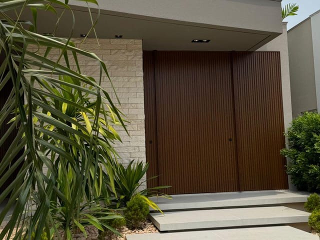 Casa com 360m² 3 quartos e 2 banheiros, à venda, no bairro Alameda das Cores Residencial em Sinop