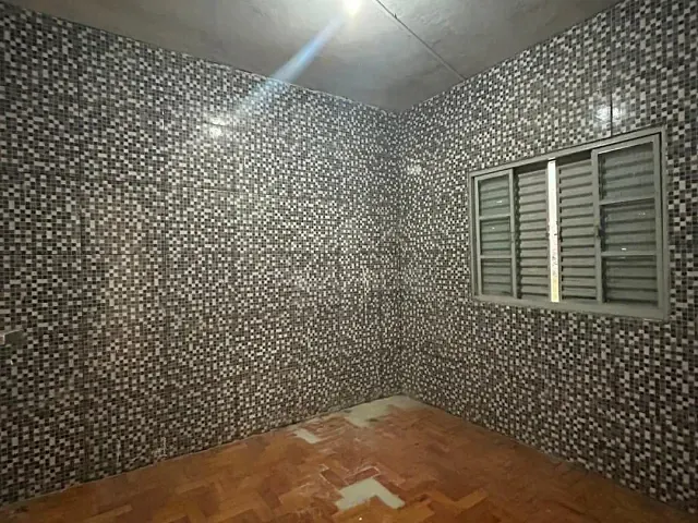 Casa 3 quartos e 2 banheiros, à venda ou para alugar, no bairro Vila Menezes em Poços de Caldas