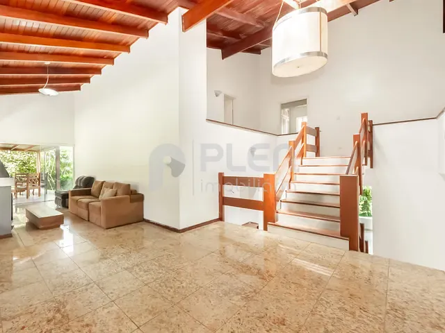 Casa com 1235m² 5 quartos e 7 banheiros, à venda, no bairro Palos Verde em Carapicuíba