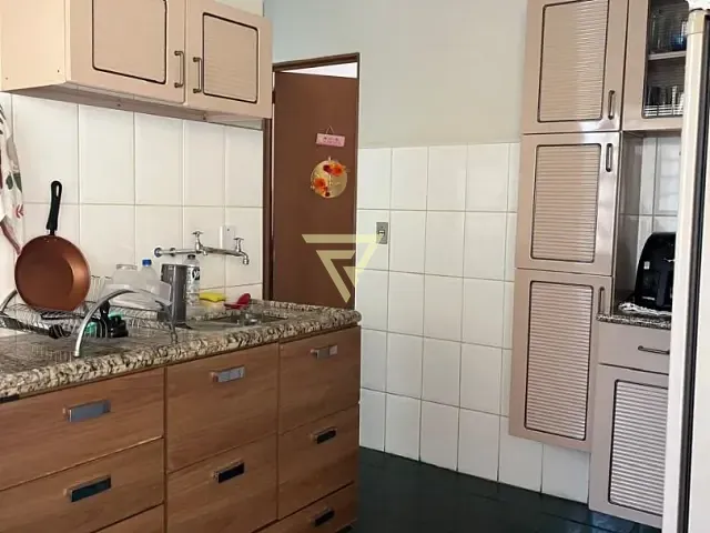 Casa com 200m², à venda, no bairro Jardim Eugênio Mendes Lopes em Ribeirão Preto