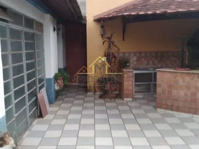 Casa com 3710m² 7 quartos e 5 banheiros, à venda, no bairro Centro em Guaxupé