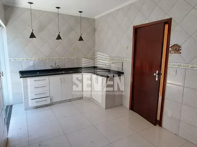 Casa com 195m² 2 quartos e 2 banheiros, à venda, no bairro Parque Boa Vista em Bauru