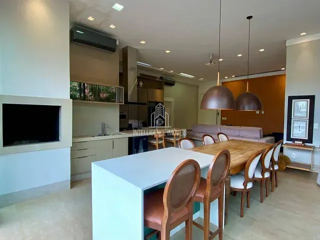Casa com 417m² 3 quartos e 3 banheiros, para alugar, no bairro Jardim Itália em Cuiabá