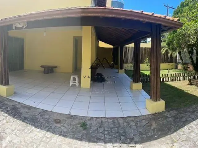 Casa 3 quartos e 3 banheiros, para alugar, no bairro Jardim Atlântico em Ilhéus