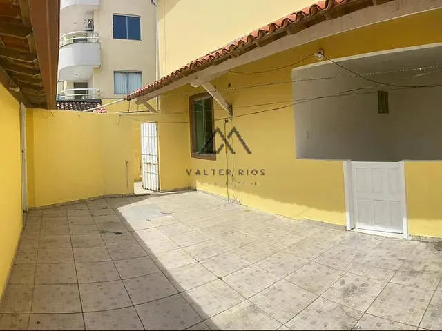 Casa 3 quartos e 3 banheiros, para alugar, no bairro Jardim Atlântico em Ilhéus