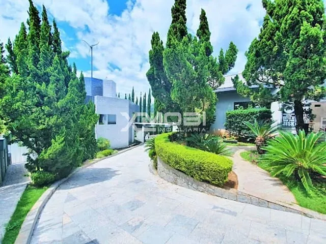 Casa com 2250m² 5 quartos e 10 banheiros, à venda, no bairro Jardim Santa Teresa em Jundiaí