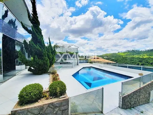 Casa com 2250m² 5 quartos e 10 banheiros, à venda, no bairro Jardim Santa Teresa em Jundiaí