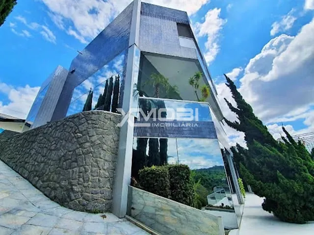 Casa com 2250m² 5 quartos e 10 banheiros, à venda, no bairro Jardim Santa Teresa em Jundiaí