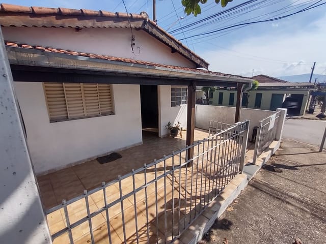 Casa com 115m² 3 quartos e 2 banheiros, à venda, no bairro Jardim Recreio em São João da Boa Vista