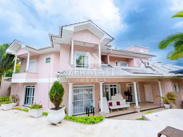 Casa 4 quartos e 4 banheiros, à venda, no bairro Itoupava Norte em Blumenau