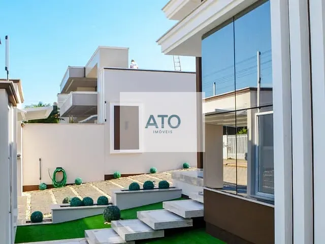 Casa 3 quartos e 2 banheiros, à venda, no bairro 15 em Tijucas