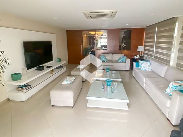 Casa com 726m² 5 quartos e 6 banheiros, à venda, no bairro Recreio dos Bandeirantes em Rio de Janeiro