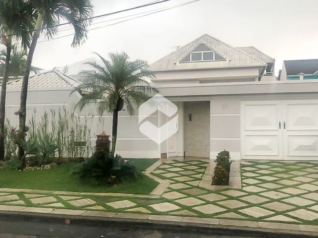 Casa com 726m² 5 quartos e 6 banheiros, à venda, no bairro Recreio dos Bandeirantes em Rio de Janeiro