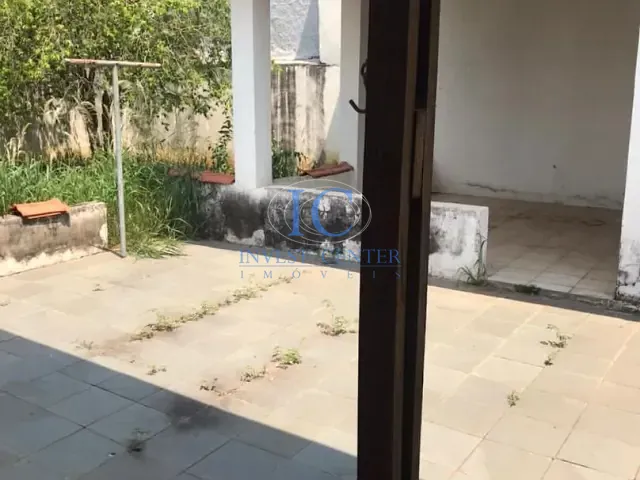 Casa com 357m² 2 quartos e 2 banheiros, à venda, no bairro Parque São Lourenço em Indaiatuba