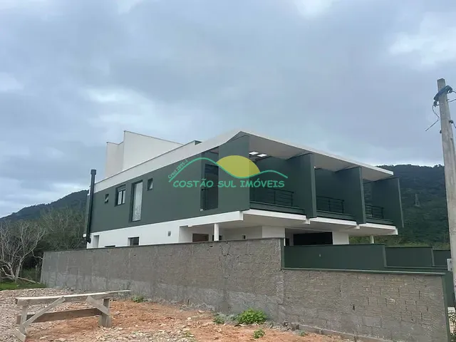 Casa 3 quartos e 3 banheiros, à venda, no bairro Ribeirão da Ilha em Florianópolis