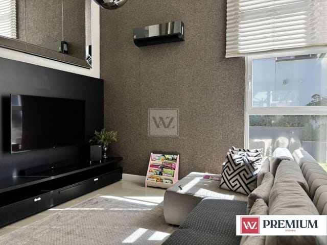Casa com 980m² 4 quartos e 6 banheiros, à venda, no bairro Estrela em Ponta Grossa