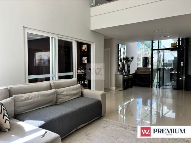 Casa com 980m² 4 quartos e 6 banheiros, à venda, no bairro Estrela em Ponta Grossa