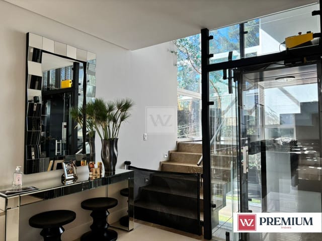 Casa com 980m² 4 quartos e 6 banheiros, à venda, no bairro Estrela em Ponta Grossa