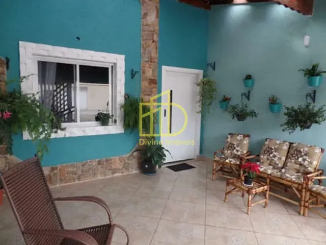 Casa com 115m² 3 quartos e 2 banheiros, à venda, no bairro Maracana em Praia Grande