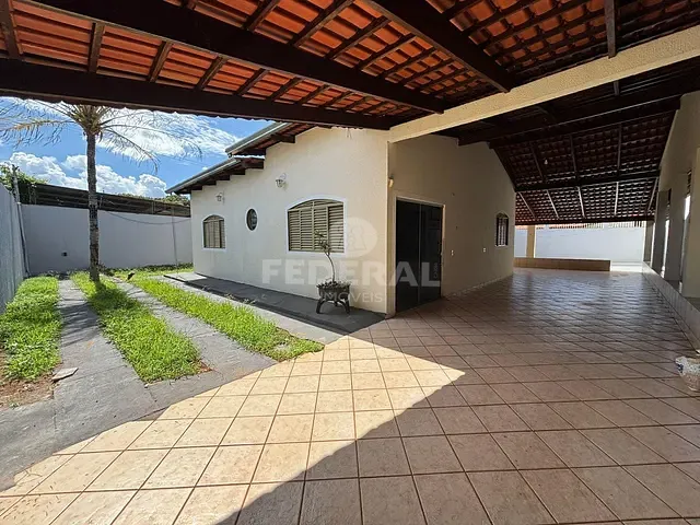 Casa com 150m² 3 quartos e 2 banheiros, para alugar, no bairro Jardim Presidente em Goiânia