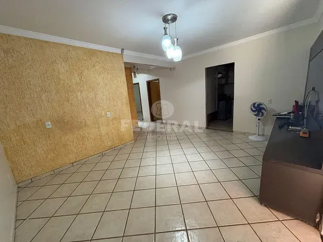 Casa com 150m² 3 quartos e 2 banheiros, para alugar, no bairro Jardim Presidente em Goiânia