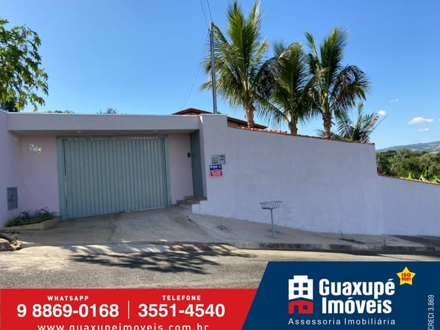 Foto do Casa - Casa residencial para Locação
Jardim Primavera, Guaxupé
Ótima Localização!
3 dormitórios sendo 1 suíte, 2 salas, Cozinha com Sala de Jantar, Lavanderia Coberta, Quintal grande e Garagem para 4 carros cobertos!!
238,00 m² construída | Guaxupé Imóveis Ltda