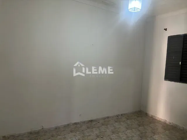 Casa com 200m² 3 quartos e 2 banheiros, à venda, no bairro Jardim Santa Cecília em Mococa