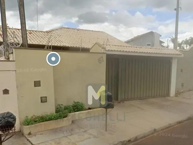 Casa com 330m² 3 quartos e 5 banheiros, à venda, no bairro Dom Camilo em Serrana