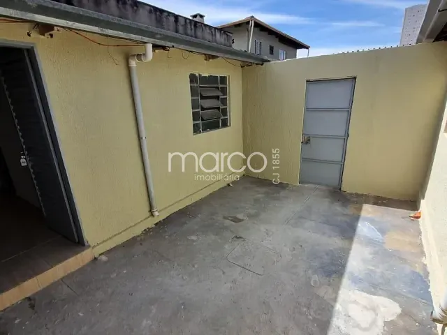 Casa 1 quarto e 1 banheiro, para alugar, no bairro Setor Campinas em Goiânia