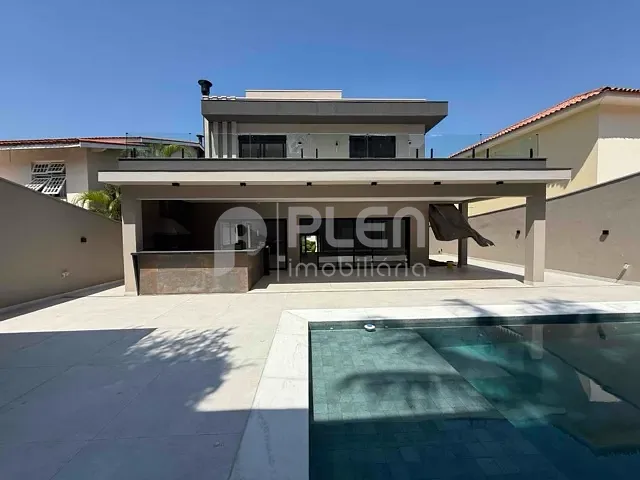 Casa com 520m² 4 quartos e 6 banheiros, à venda, no bairro Alphaville em Santana de Parnaíba