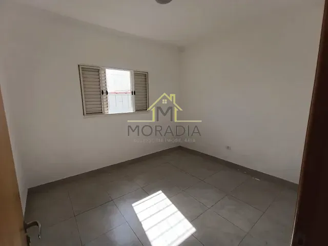Casa com 150m² 3 quartos e 2 banheiros, para alugar, no bairro Jardim Aviacao em Guaxupé