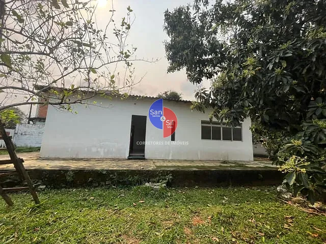 Casa com 742m² 3 quartos e 2 banheiros, à venda, no bairro Iconha em Guapimirim