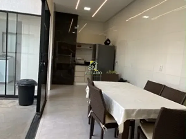 Casa com 215m² 3 quartos e 3 banheiros, à venda, no bairro Jardim Luz em Aparecida de Goiânia