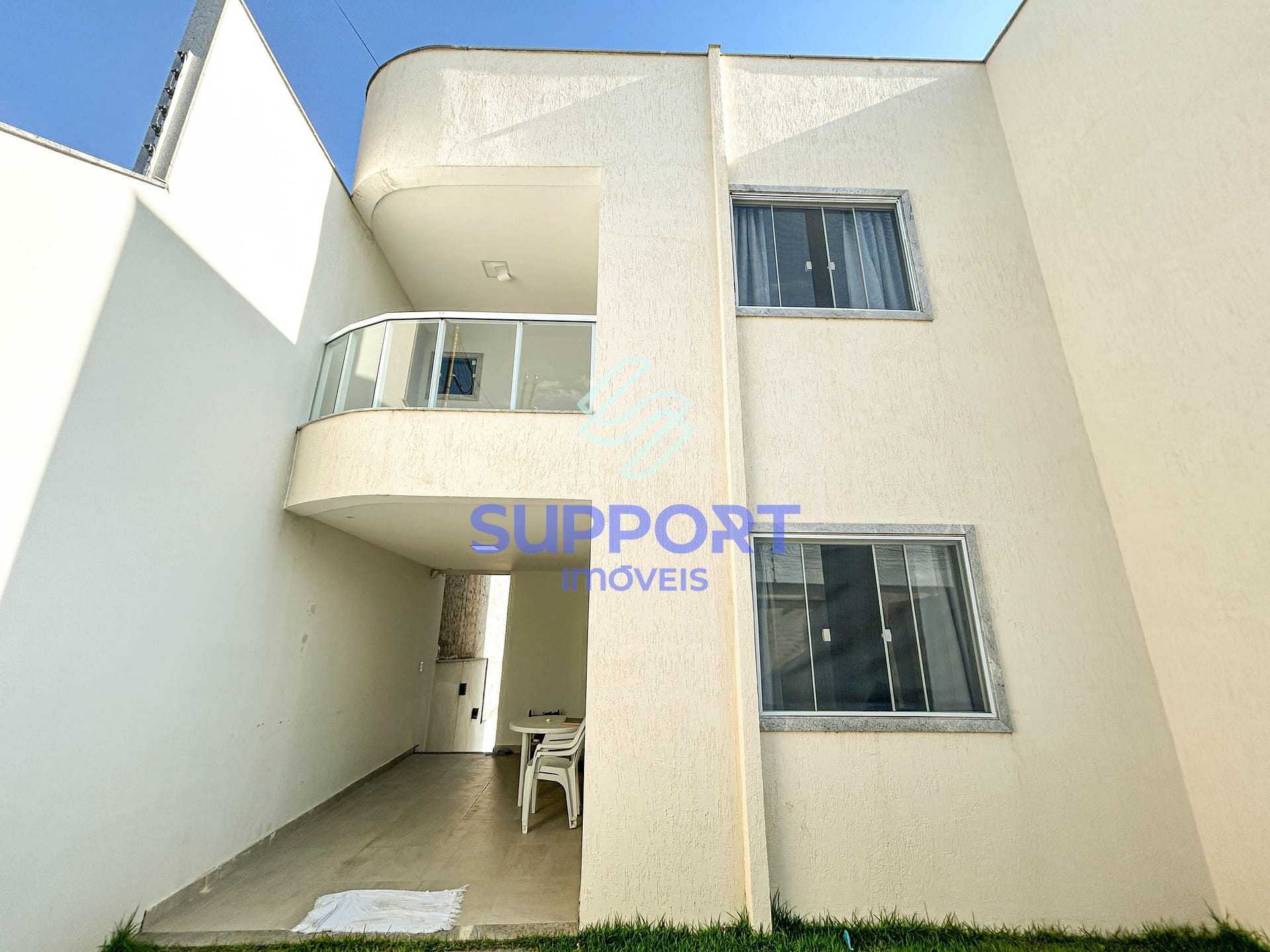 Casa à venda com 2 quartos, 86m² - Foto 1