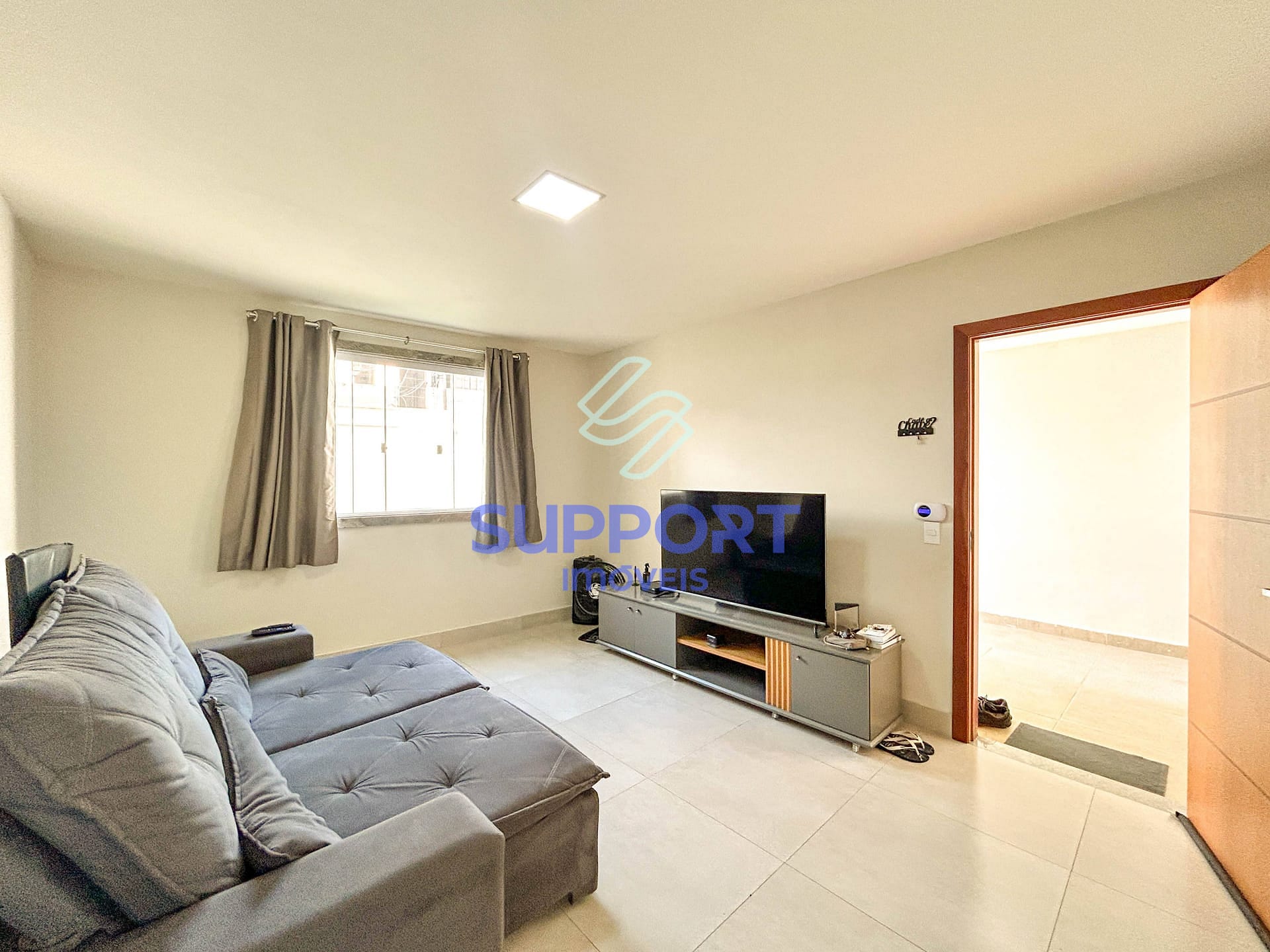 Casa à venda com 2 quartos, 86m² - Foto 2