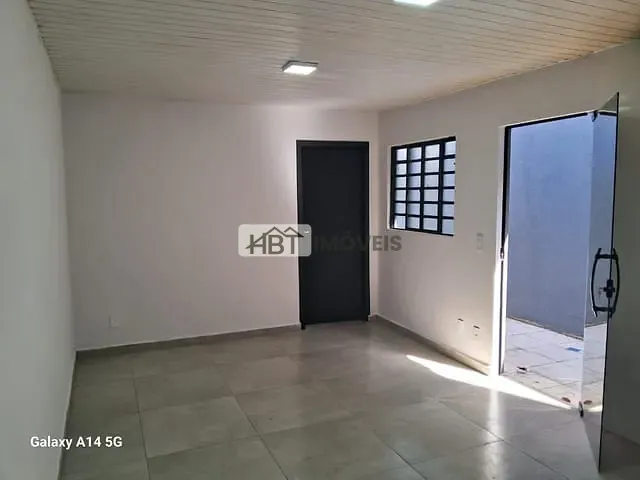 Casa 2 quartos e 1 banheiro, à venda, no bairro Jardim Ivone em Bauru
