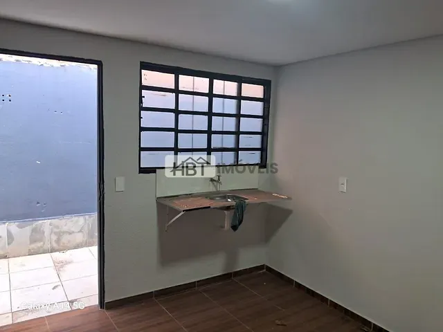 Casa 2 quartos e 1 banheiro, à venda, no bairro Jardim Ivone em Bauru