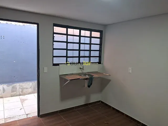 Casa 2 quartos e 1 banheiro, à venda, no bairro Jardim Ivone em Bauru