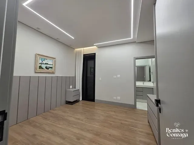 Casa 3 quartos e 4 banheiros, à venda, no bairro Jardim Novo Horizonte em Maringá