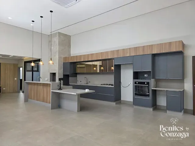 Casa 3 quartos e 4 banheiros, à venda, no bairro Jardim Novo Horizonte em Maringá