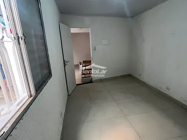 Casa com 38m² 1 quarto e 1 banheiro, para alugar, no bairro Sítio do Piqueri em São Paulo