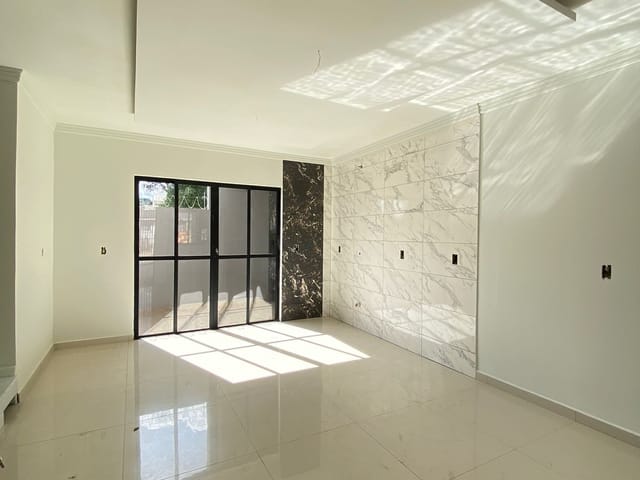 Casa com 100m² 3 quartos e 3 banheiros, à venda, no bairro Boa Vista em Ponta Grossa