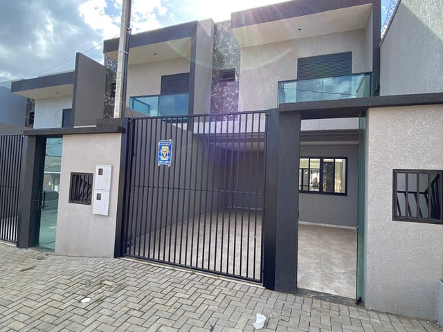 Casa com 100m² 3 quartos e 3 banheiros, à venda, no bairro Boa Vista em Ponta Grossa