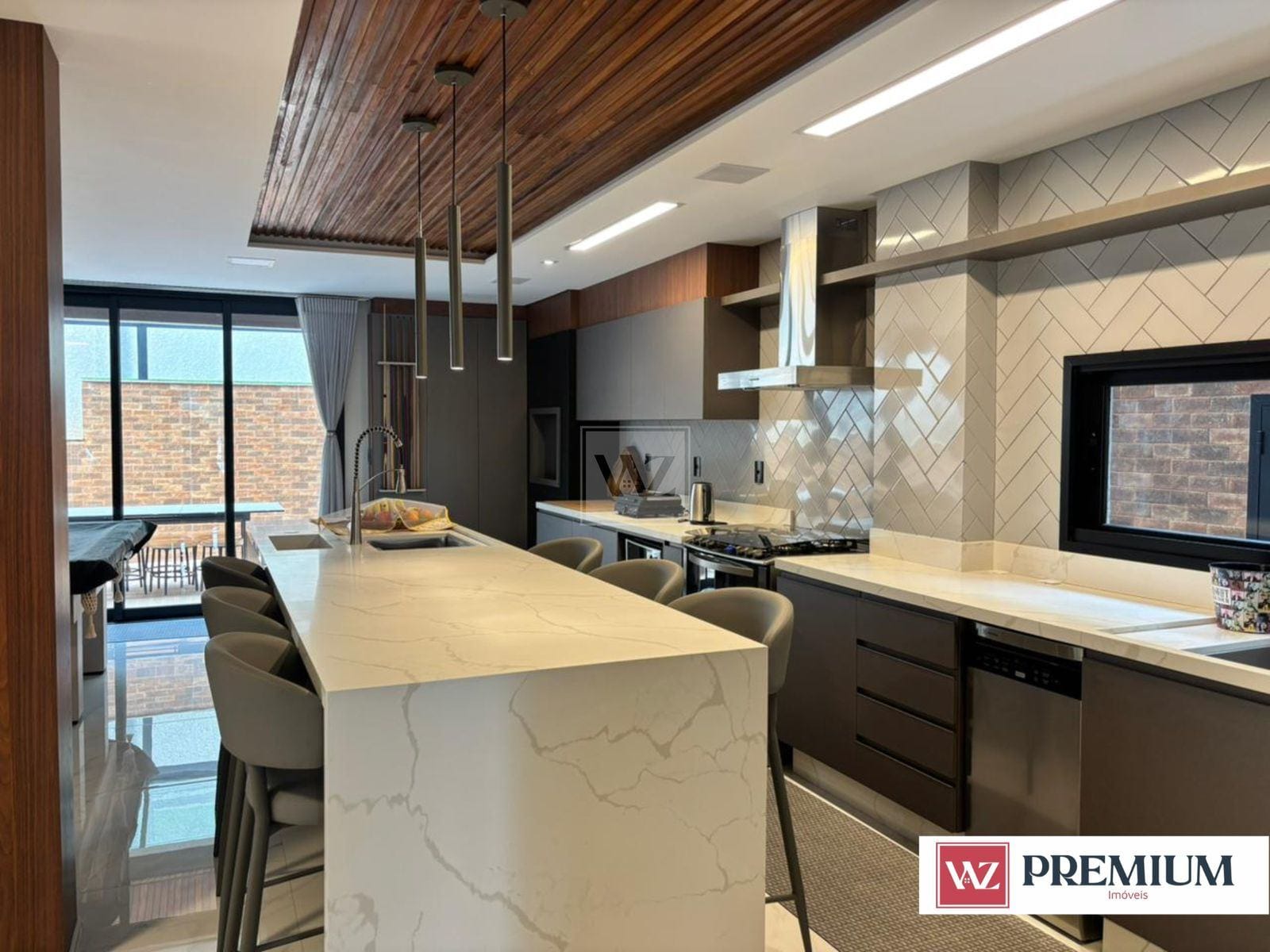 Casa à venda com 4 quartos, 362m² - Foto 12